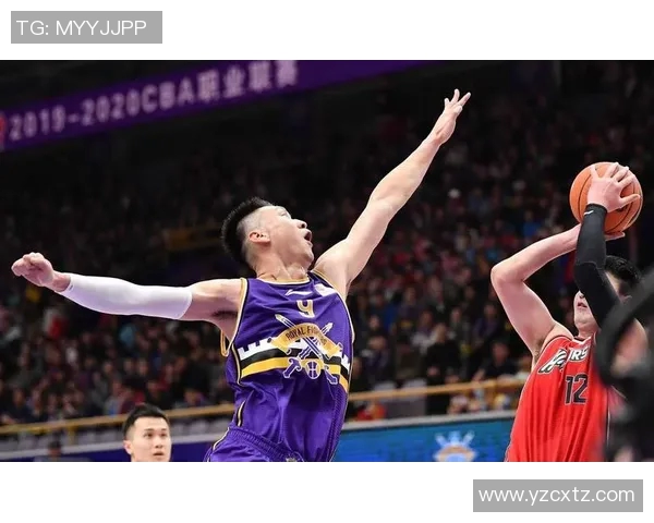 高诗岩：从青涩新星到篮球赛场的闪耀明星之路